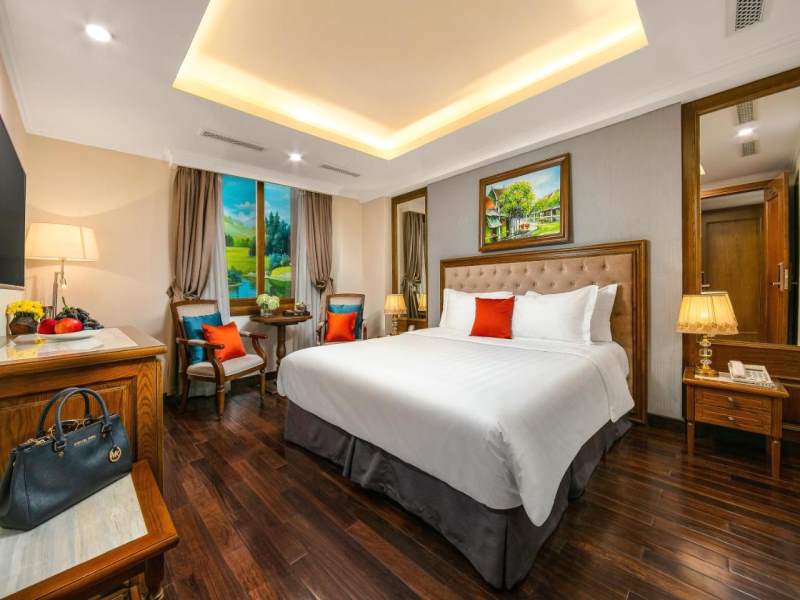 Deluxe Double Room with Bathtub