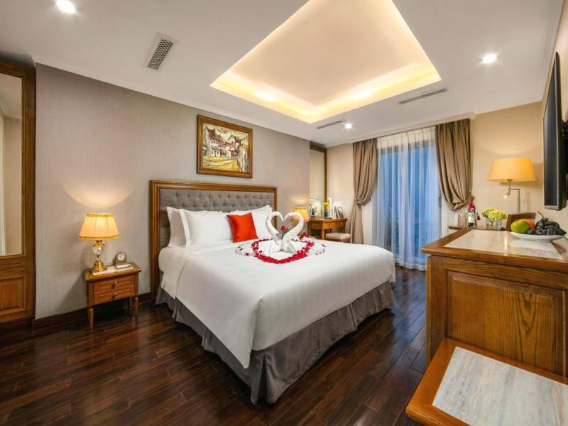 Junior Suite Balcony with Bathtub