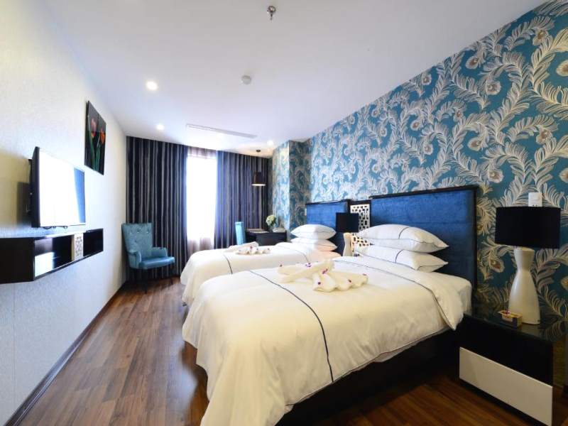 Connecting Room