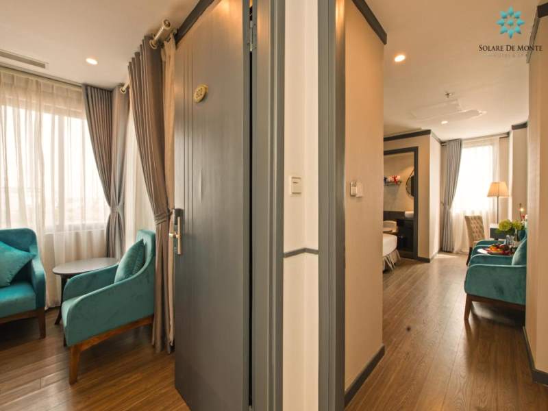 Grand Connecting Room
