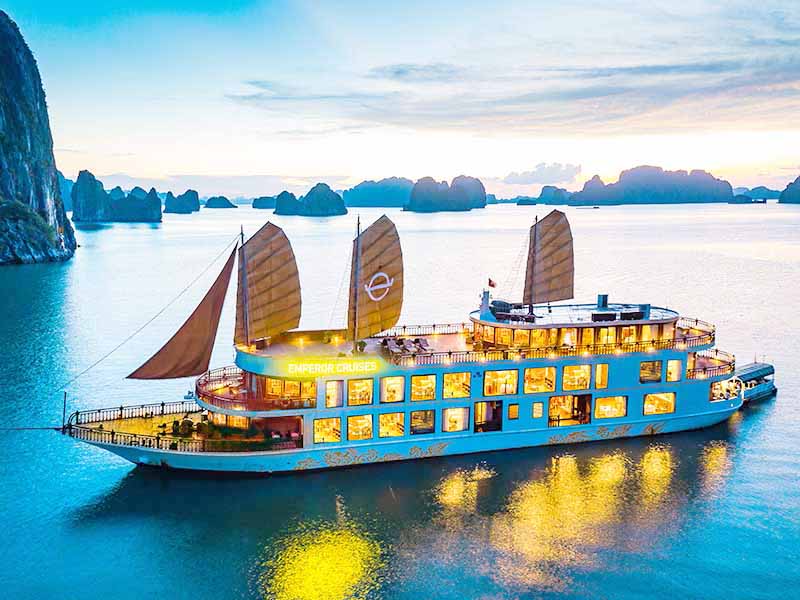 Emperor Cruises - 3 Days 2 Nights