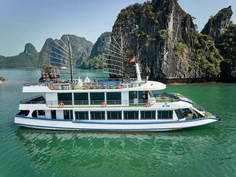 Jewels of the Bay Cruise - Halong Bay - 1 Day Tour