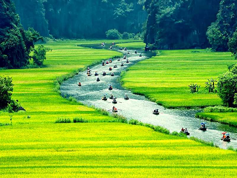 Hanoi - Hoa Lu - Tam Coc Grottoes - Mua Cave - Ninh Binh - 1 Day Tour