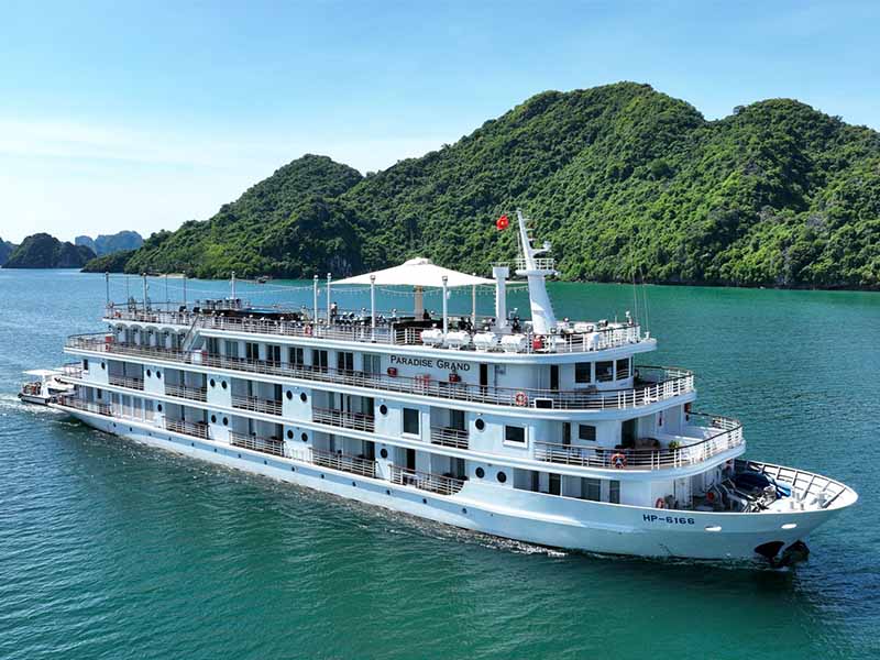 Paradise Grand Cruise - 3 Days 2 Nights