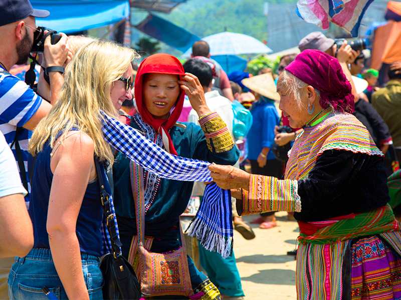 Sapa Tour + Bac Ha Market By Bus 2 Days 1 Night Hotel in Sapa